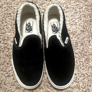 Vans Classic Slip-On Cozy Hug Sherpa Slip on shoe size 7.5